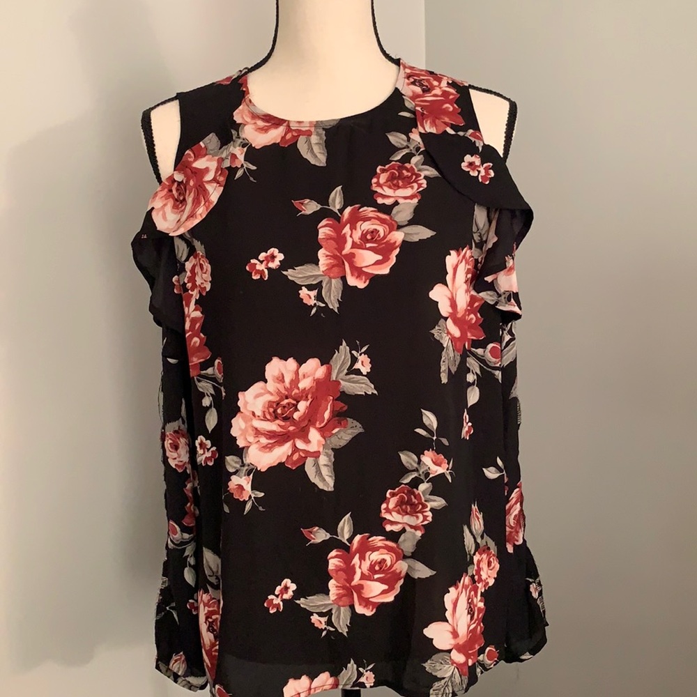 Floral Cold shoulder top